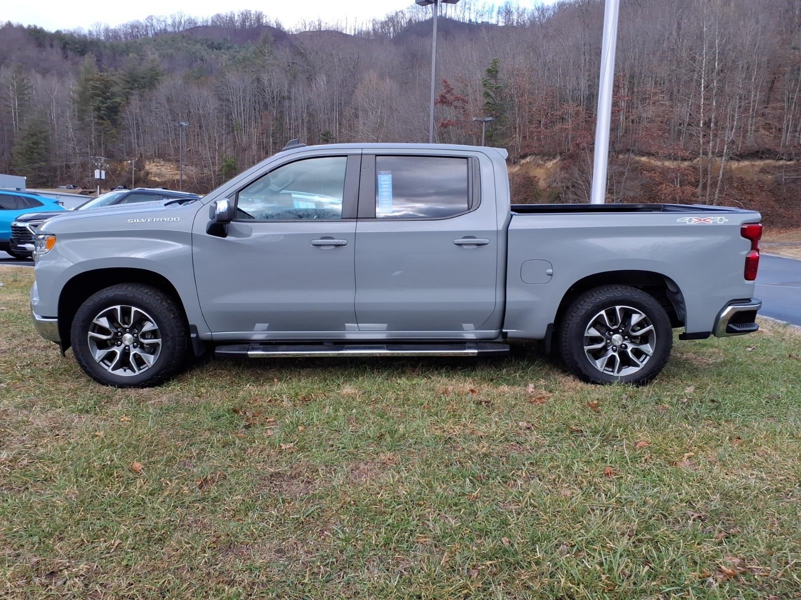 2024 Chevrolet Silverado 1500 LT (2FL)