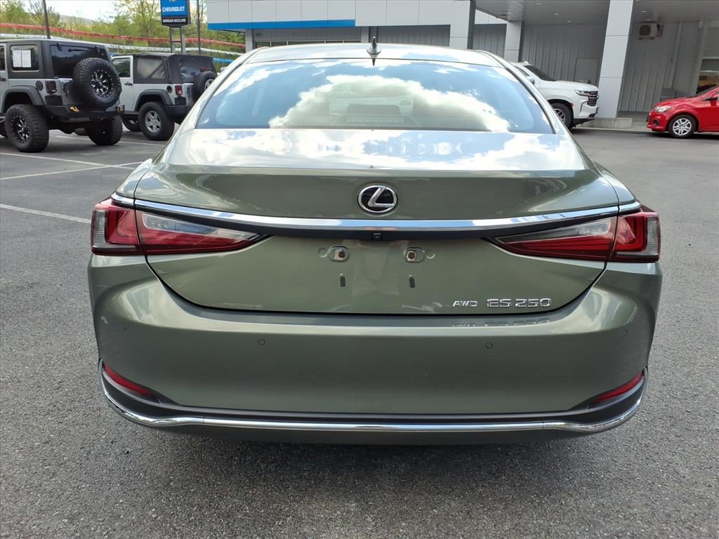 2021 Lexus ES ES 250
