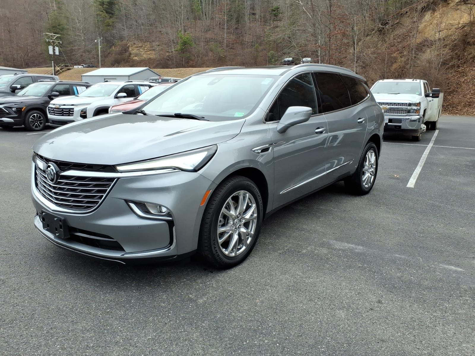 2023 Buick Enclave Essence