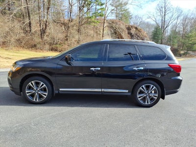 2019 Nissan Pathfinder S