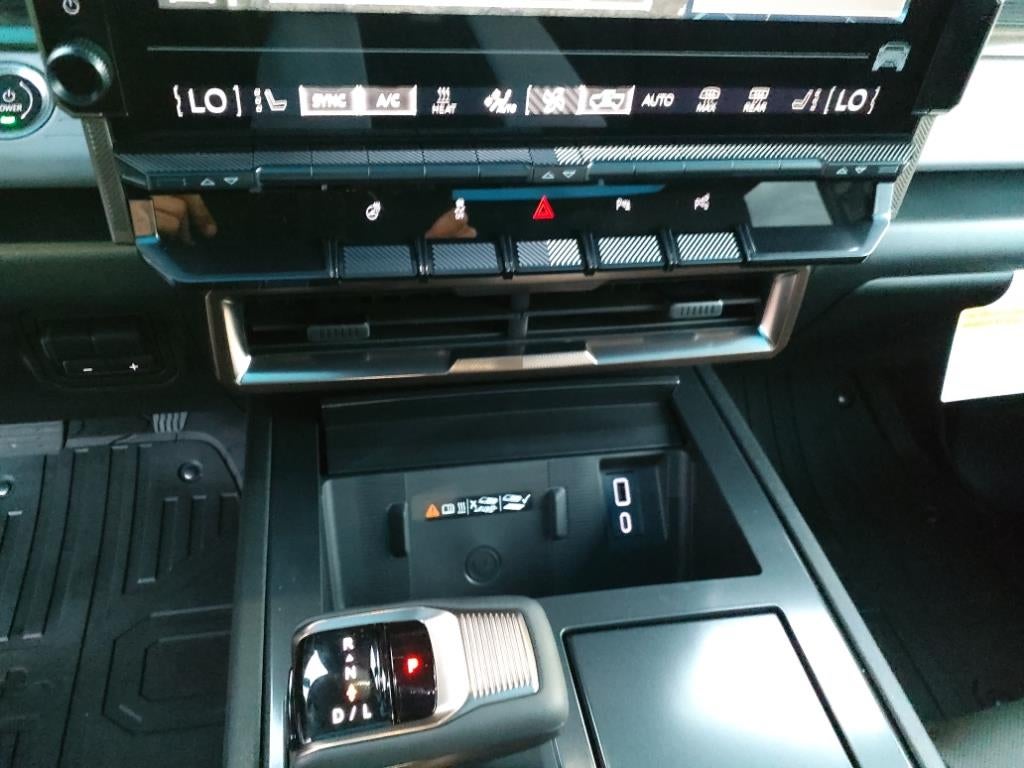 2025 GMC HUMMER EV SUV 3X