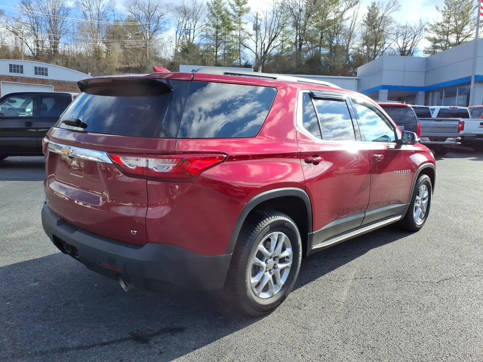 2021 Chevrolet Traverse LT Cloth