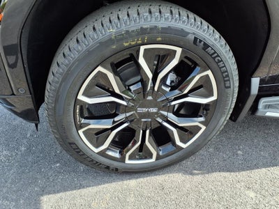 2025 GMC Sierra EV Max Range Denali