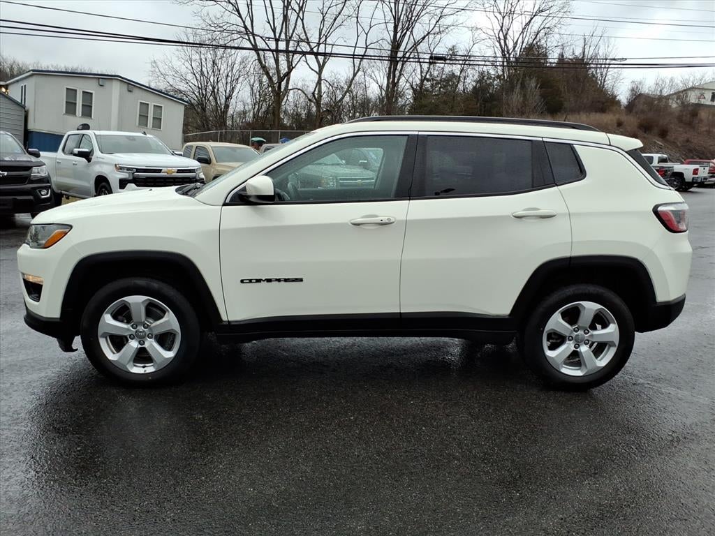 Used 2019 Jeep Compass Latitude with VIN 3C4NJDBB0KT648064 for sale in Castlewood, VA