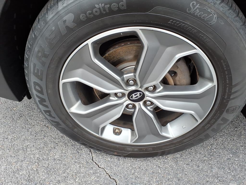 2016 Hyundai Santa Fe SE