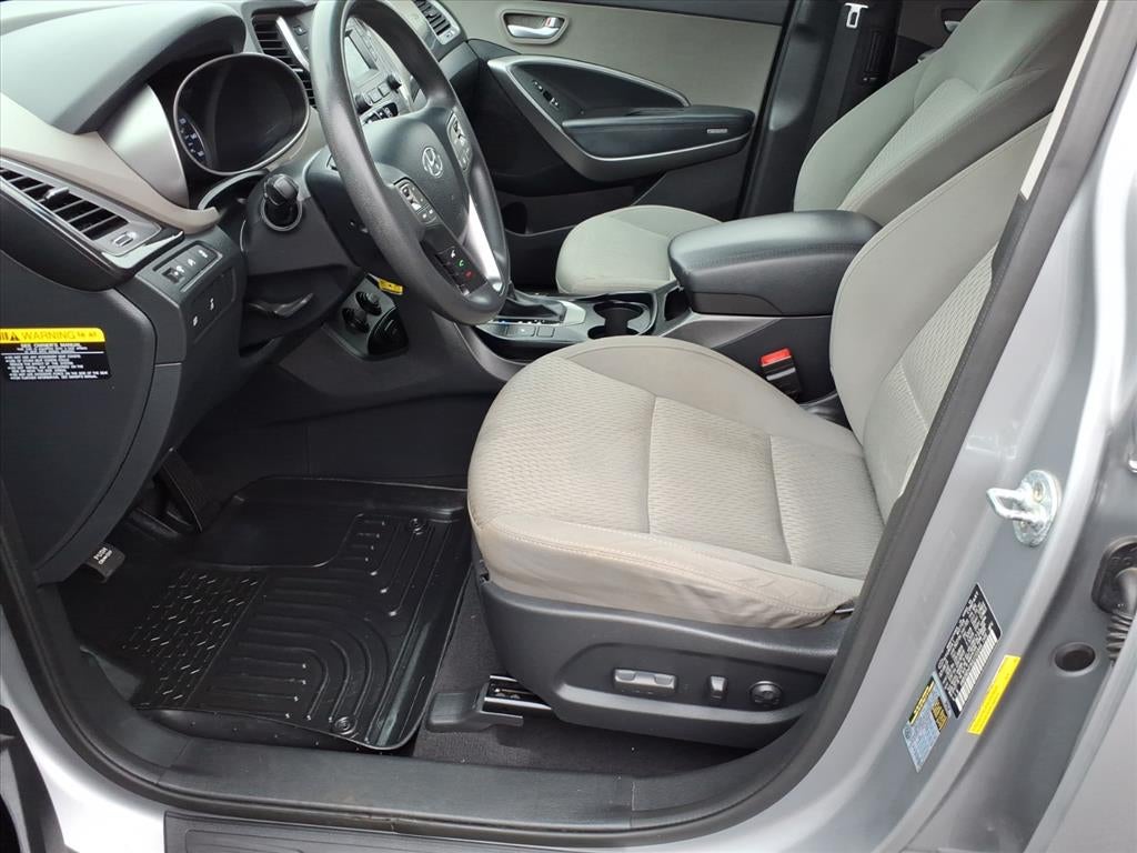 2016 Hyundai Santa Fe SE